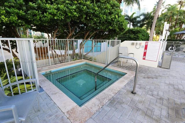 110 Washington Avenue 1512, Miami Beach, FL 33139