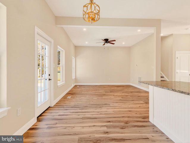 8 SALEM AVE, Newfield, NJ 08344