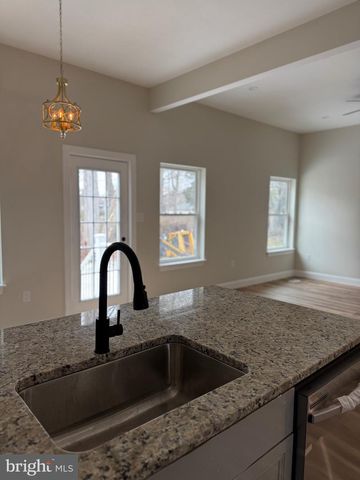 8 SALEM AVE, Newfield, NJ 08344