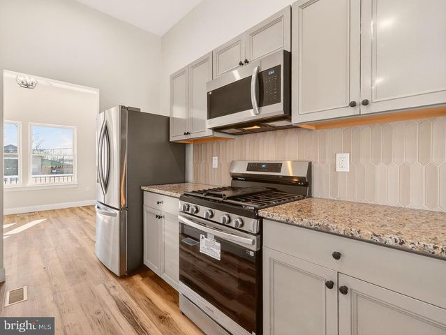 8 SALEM AVE, Newfield, NJ 08344