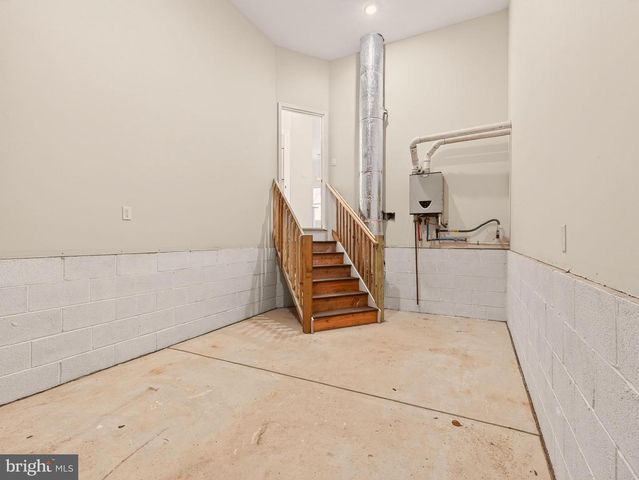 8 SALEM AVE, Newfield, NJ 08344