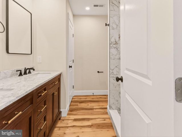 8 SALEM AVE, Newfield, NJ 08344