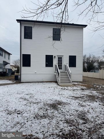 8 SALEM AVE, Newfield, NJ 08344