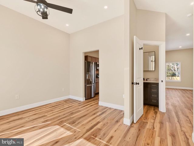 8 SALEM AVE, Newfield, NJ 08344