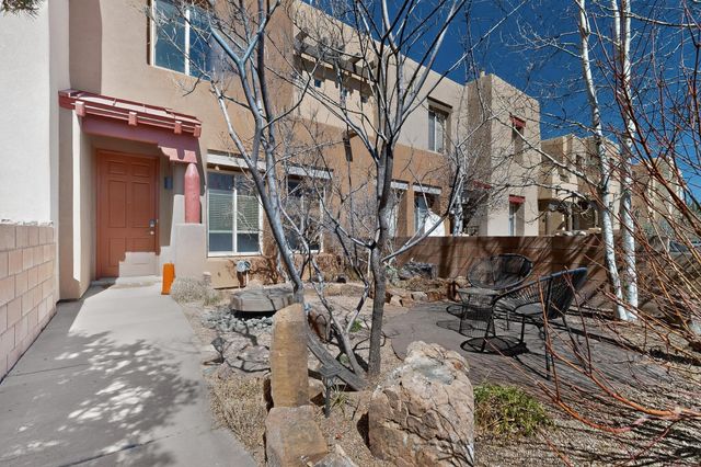 107 Johnson Mesa, Santa Fe, NM 87508