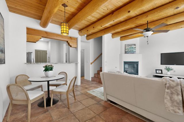 107 Johnson Mesa, Santa Fe, NM 87508