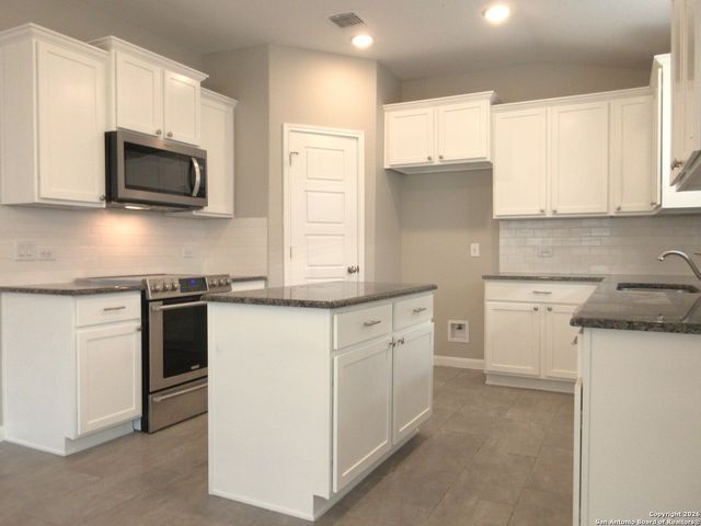 917 Cypress Mill, New Braunfels, TX 78130