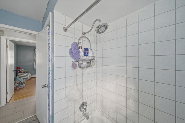 4752 S Lotus Avenue, Chicago, IL 60638