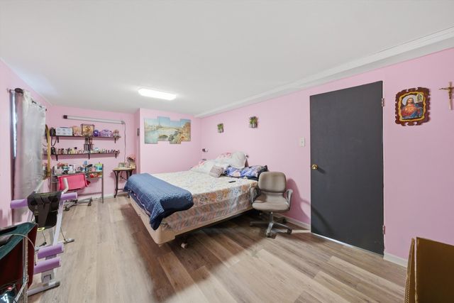 4752 S Lotus Avenue, Chicago, IL 60638