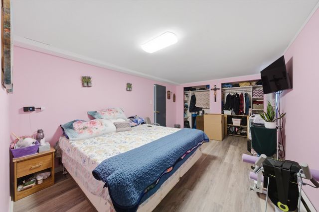 4752 S Lotus Avenue, Chicago, IL 60638