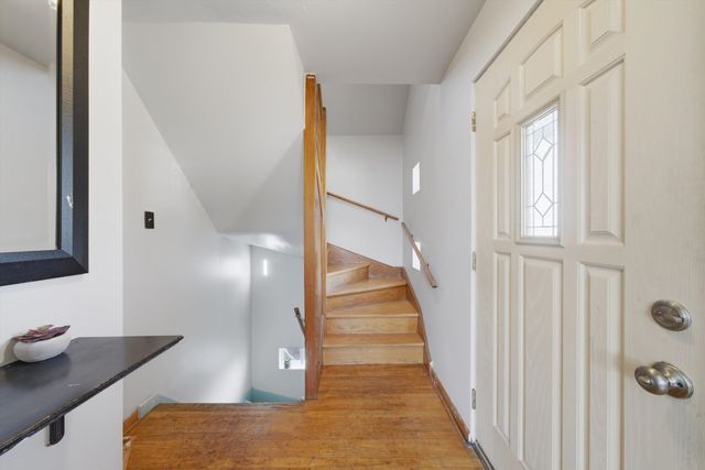 4752 S Lotus Avenue, Chicago, IL 60638