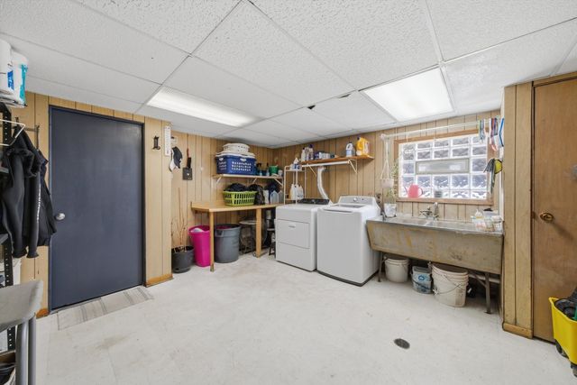 4752 S Lotus Avenue, Chicago, IL 60638