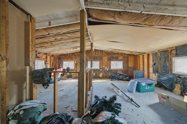 4752 S Lotus Avenue, Chicago, IL 60638