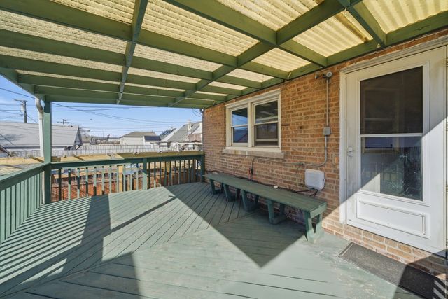 4752 S Lotus Avenue, Chicago, IL 60638