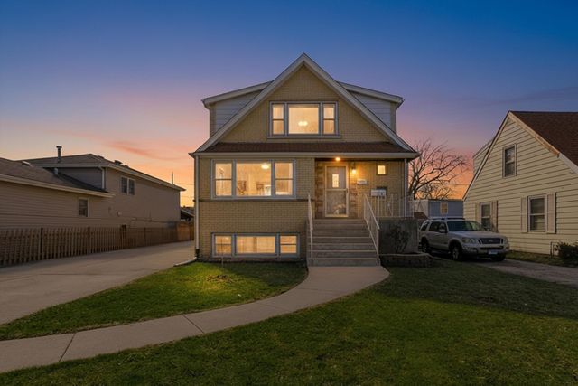 4752 S Lotus Avenue, Chicago, IL 60638