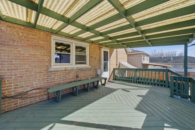 4752 S Lotus Avenue, Chicago, IL 60638