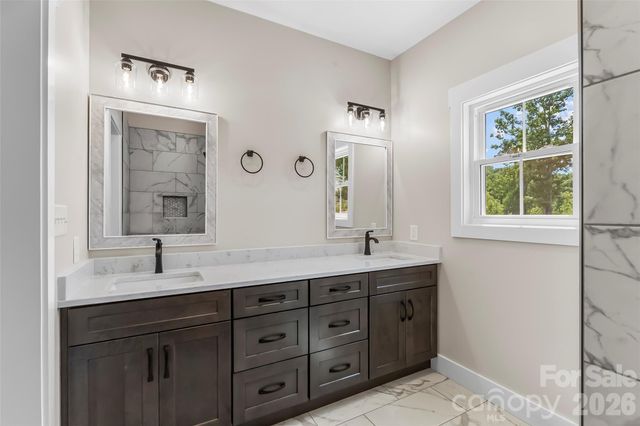 2456 Saratoga Run 58, Morganton, NC 28655
