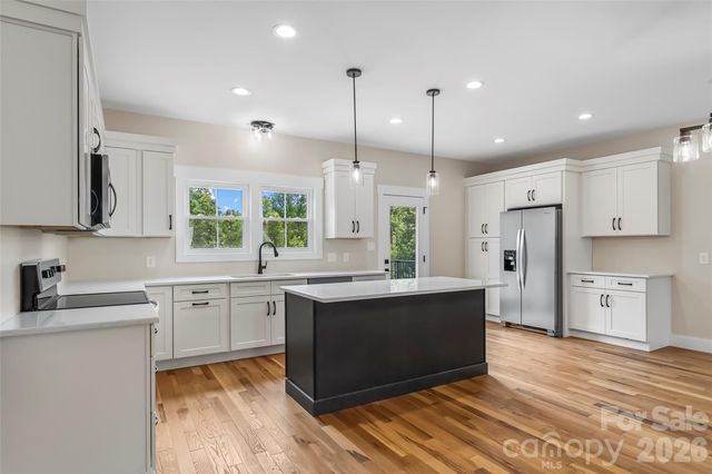 2456 Saratoga Run 58, Morganton, NC 28655