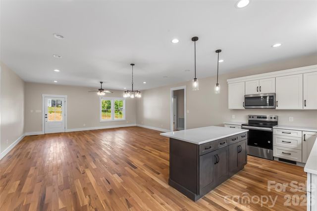 2456 Saratoga Run 58, Morganton, NC 28655