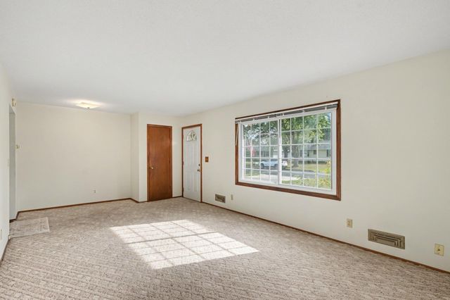 14669 Danbury Avenue W, Rosemount, MN 55068