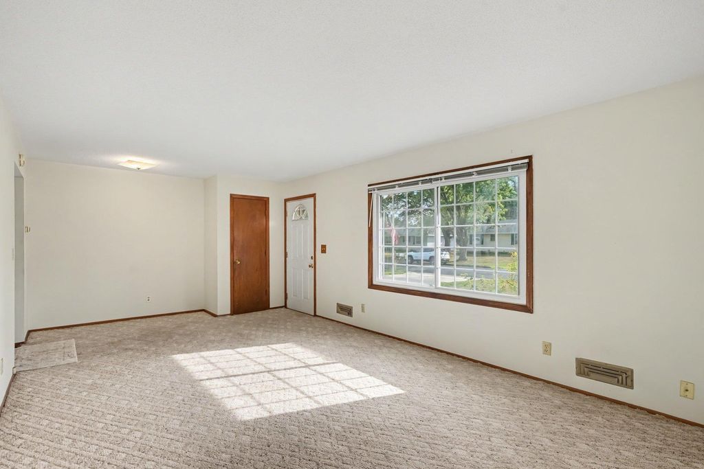14669 Danbury Avenue W, Rosemount, MN 55068 — photo 5