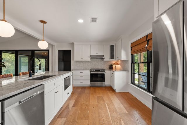 6234 Les Waggoner Rd, Franklin, TN 37067