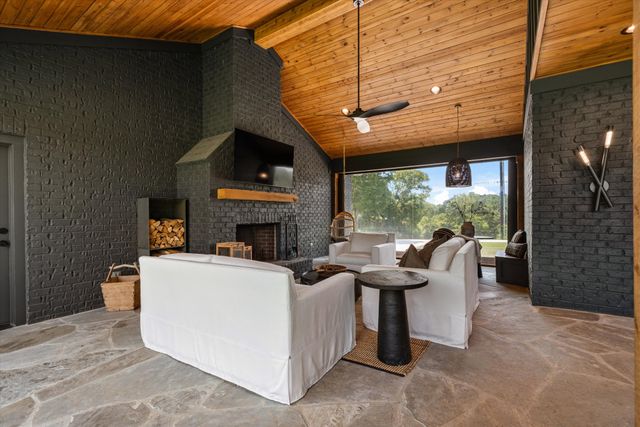 6234 Les Waggoner Rd, Franklin, TN 37067