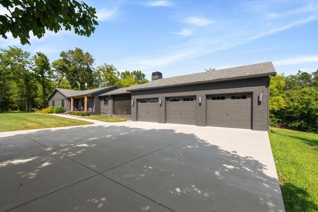 6234 Les Waggoner Rd, Franklin, TN 37067