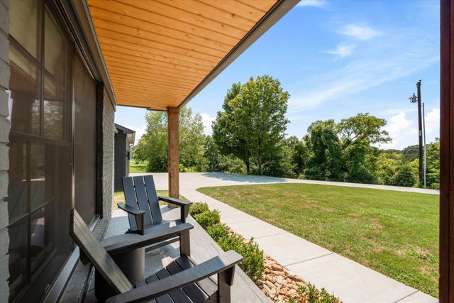 6234 Les Waggoner Rd, Franklin, TN 37067