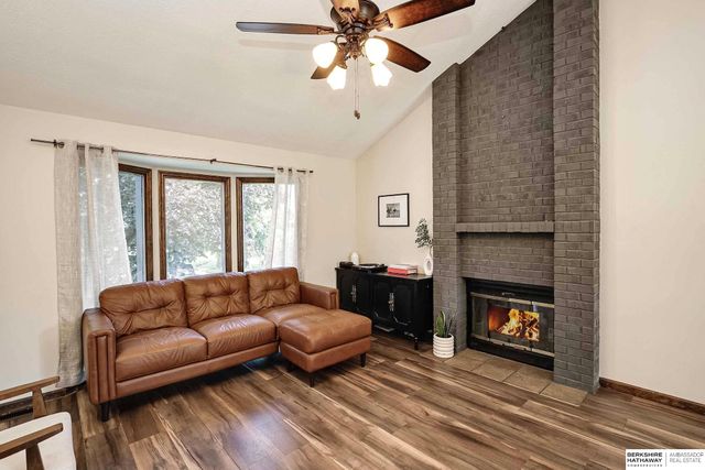 11431 Kansas Circle, Omaha, NE 68164