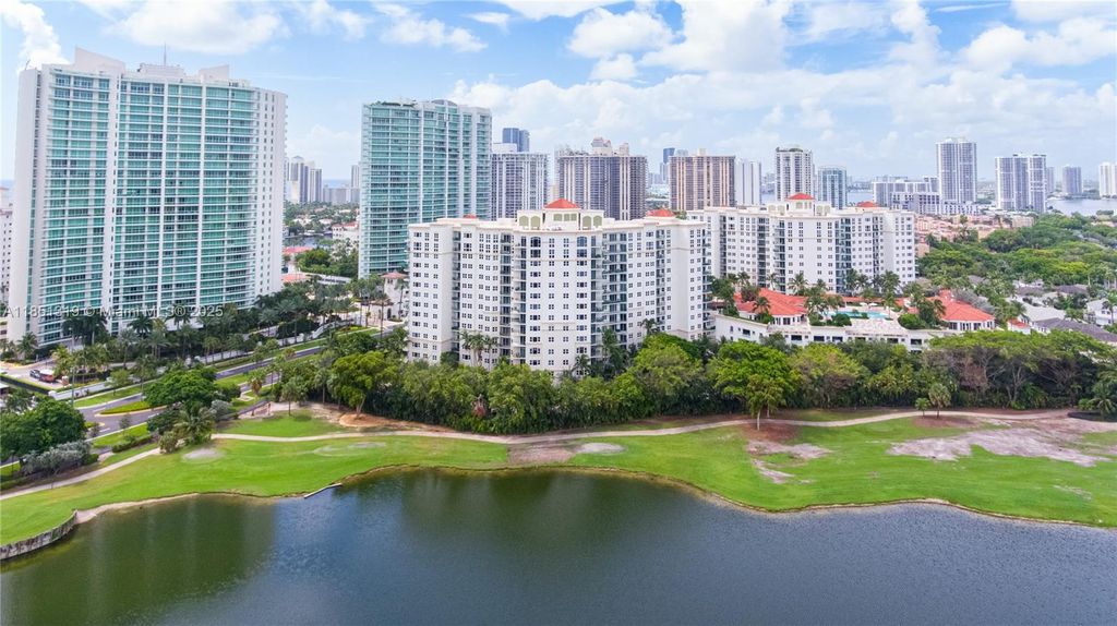 20000 E Country Club Dr 1114, Aventura, FL 33180