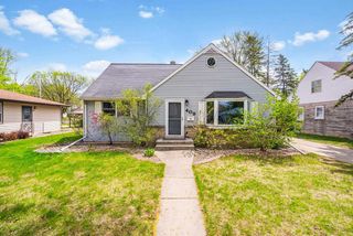 409 S MATTHEW STREET, Kimberly, WI 54136