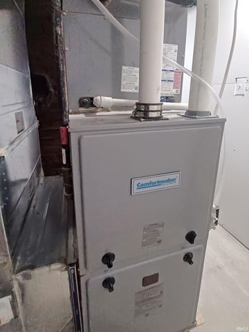 104 E Tennessee Street, Evansville, IN 47711