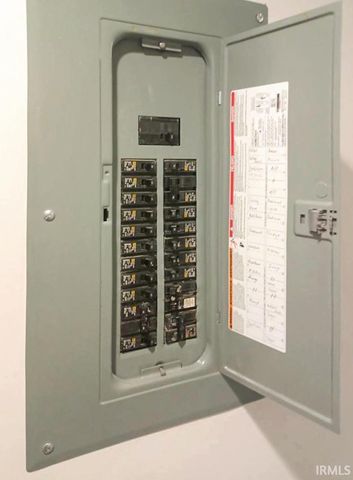 104 E Tennessee Street, Evansville, IN 47711