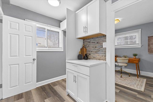 3530 W Park Hill AVENUE, Milwaukee, WI 53208