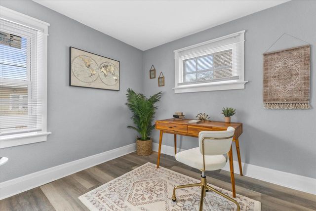 3530 W Park Hill AVENUE, Milwaukee, WI 53208