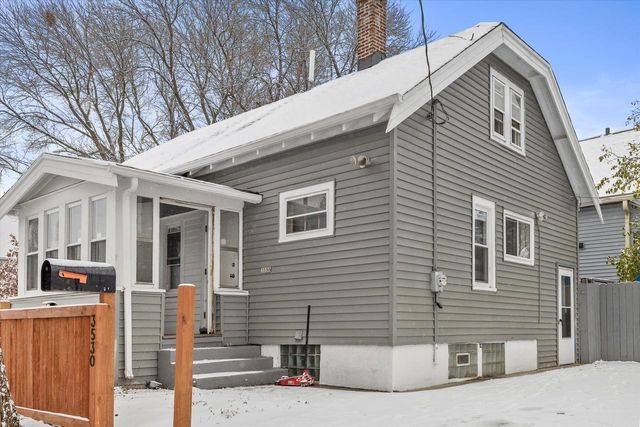 3530 W Park Hill AVENUE, Milwaukee, WI 53208