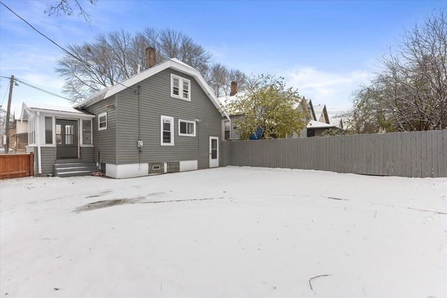 3530 W Park Hill AVENUE, Milwaukee, WI 53208