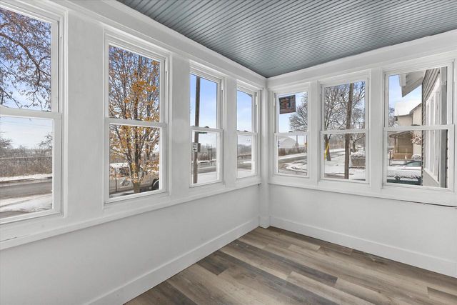 3530 W Park Hill AVENUE, Milwaukee, WI 53208