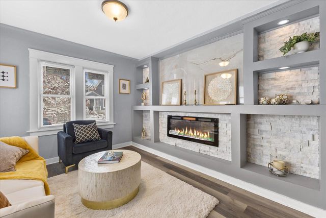 3530 W Park Hill AVENUE, Milwaukee, WI 53208