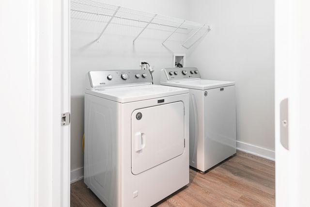 246 Green Bay Road 313, Highwood, IL 60040