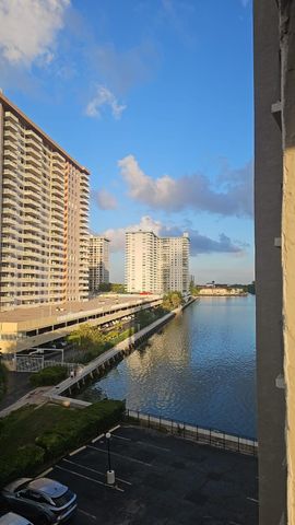 17500 N Bay Road S508, Sunny Isles Beach, FL 33160