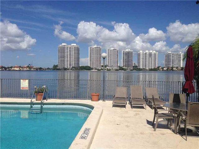 17500 N Bay Road S508, Sunny Isles Beach, FL 33160