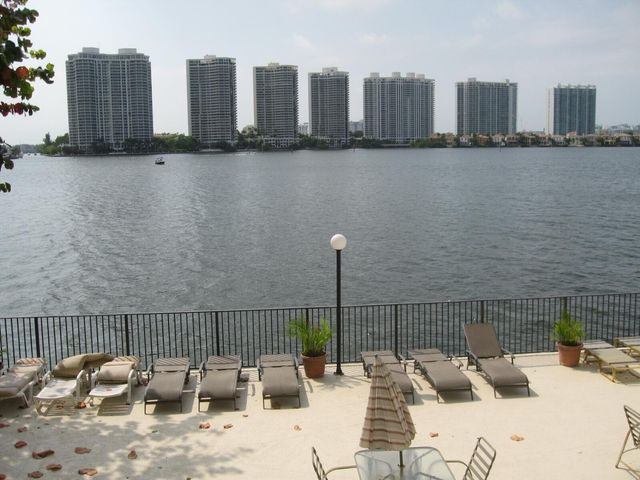 17500 N Bay Road S508, Sunny Isles Beach, FL 33160