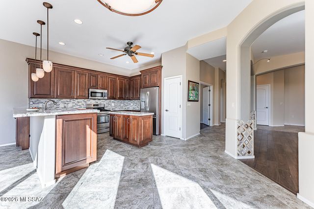 2432 W Calle Casas Lindas, Green Valley, AZ 85622