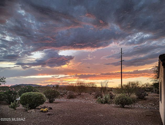 2432 W Calle Casas Lindas, Green Valley, AZ 85622