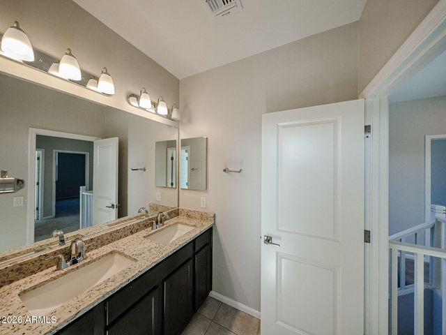 2716 E BOULDER Avenue, Apache Junction, AZ 85119