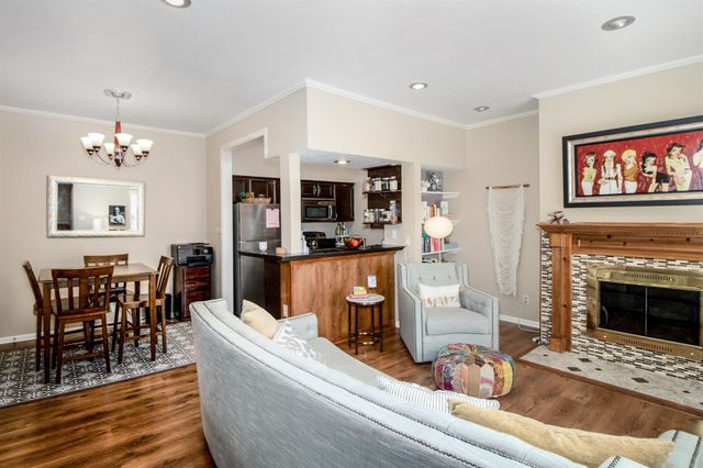 728 Bering Drive K, Houston, TX 77057