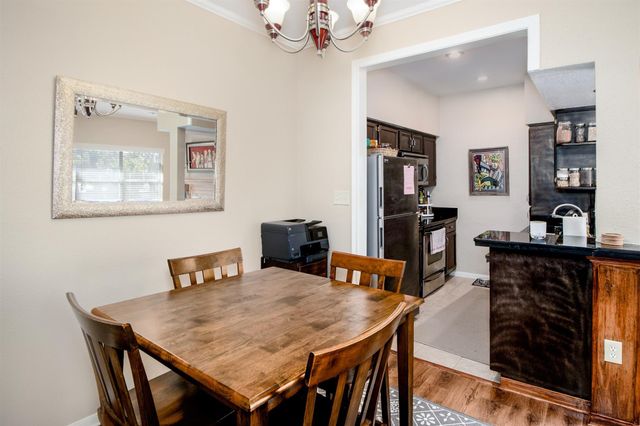 728 Bering Drive K, Houston, TX 77057