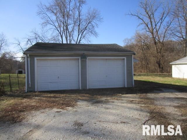 111 MOSCHEL Street, East Peoria, IL 61611